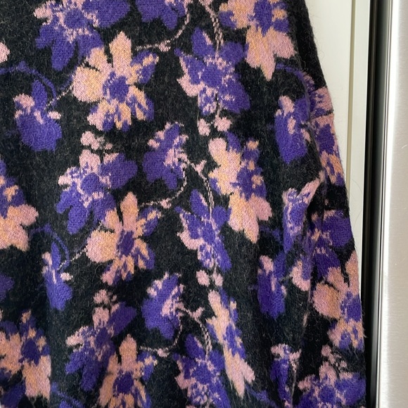 MAJE | Floral Turtleneck Sweater - Picture 5 of 6